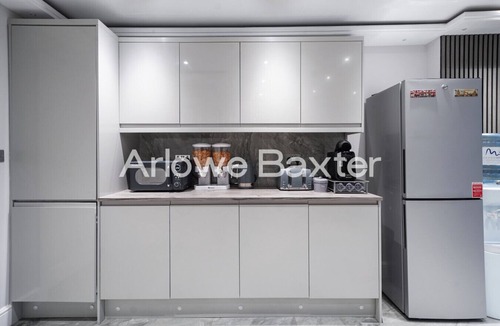 Clapton House | Hackney Suites - Double En-suite Room (G3)