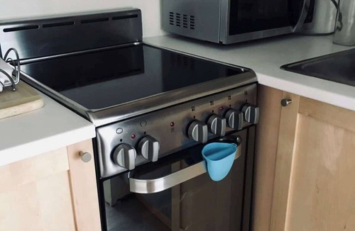 Mid-Cambridge Apartment | Harvard Square Home in Heart of Cambridge!