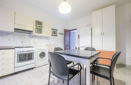 Canneto Apartment | Holiday Apartment "Case Vacanza Armando Trilo Canneto" with Shared Terrace & Wi-Fi