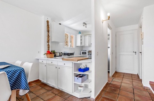 Rayol-Canadel-sur-Mer House | Holiday Home 'La Dolce Vita' with Sea View, Wi-Fi and Air Conditioning