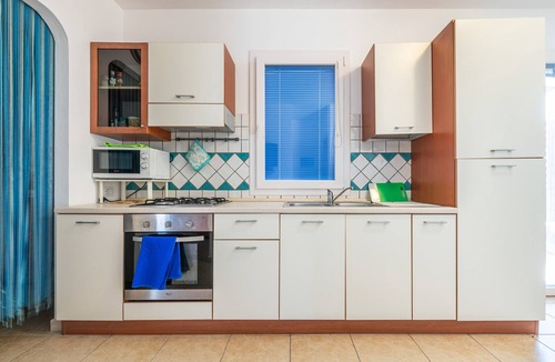 Calasetta House | Holiday Home "Sottotorre 1" close to the Sea with Private Garden & A/C