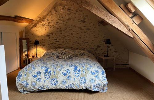 Monts Bed & Breakfast | la fouasserie 1 grand lit parental et 1 clic clac 140 1 a 4 personnes