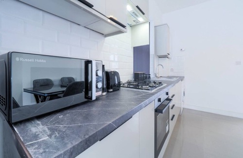 Haverstock Apartment | Large Spacious 4 Bed Luxurious Flat In Camden Close To Camden Market