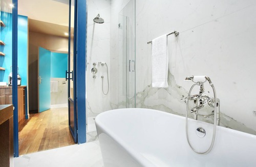Hopital Saint-Louis Hotel | Le Robinet d'Or