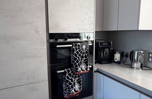 Leyton House | Lovely 3-bedroom house in tranquil London perfect for your stay -sleeps 6