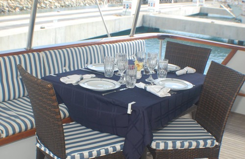Sun Bay South Boat Rental | Luxury 3 level traditional Yacht