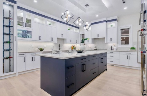 Surrey House | Luxury 5BR Home | 5 Full Baths | Near Morgan Golf