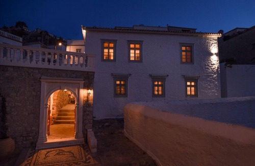idhra Villa | Mansion " Antoinette"