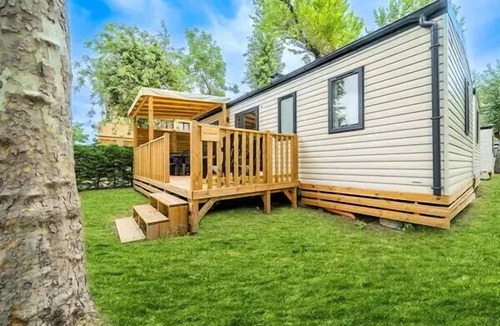 La Roquette-sur-Siagne House | Mobile Home | Comfort | 3 Bedrooms | 6 Guests | Raised Deck | A/C