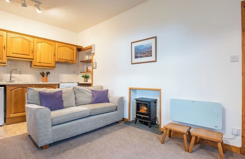 Glen Urquhart Apartment | Nice apartment for 4 people with WIFI, TV, patio and panoramic view