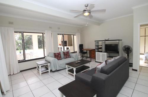 Shelly Beach Apartment | Peacehaven House