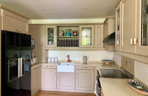 Old Town Apartment | 🍋 RARE FIND - STUNNING SEAFRONT APARTMENT IN TROPICAL GARDENS - IDEALLY LOCATED