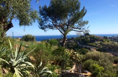 Saint Pierre de Feric Apartment | Self-contained single storey accommodation with parking space