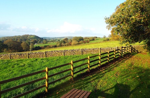 Macclesfield Cabin | Shepherds Hut with stunning views located on the edge of the peak district