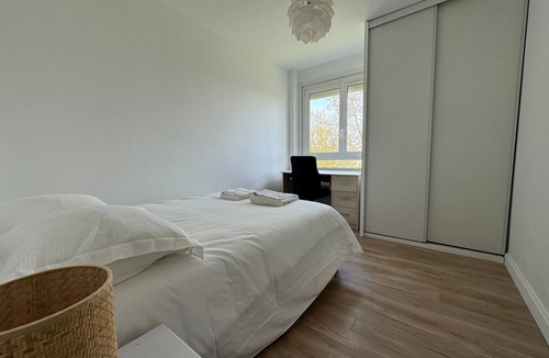 La Pierre Heuze North Apartment | Spacious and comfortable 95 m² apartment