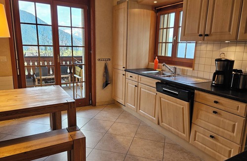 Leysin Apartment | Spacious central 5-room apartment