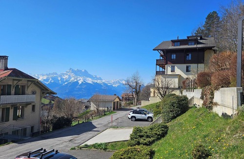 Leysin Apartment | Spacious central 5-room apartment
