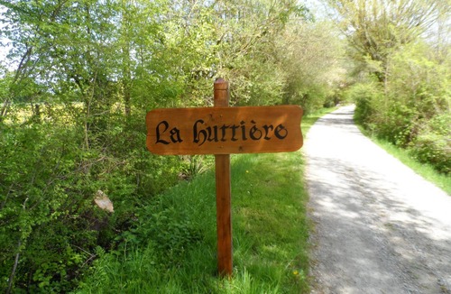 Chigne House | Spacious converted Barn - fully equiped - family friendly Gite sleeps 6 (Rose)