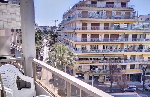 Juan-les-Pins Apartment | Studio 426 Bord de mer Résidence Graziella