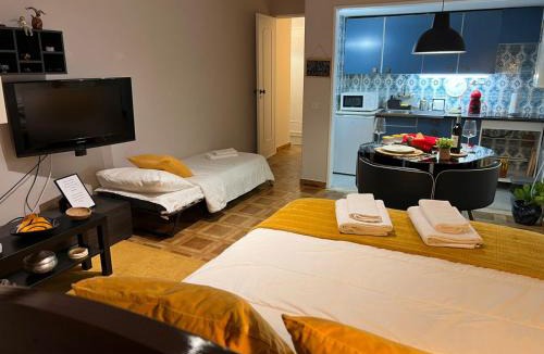 Mina Apartment | Studio Central na Amadora, Vista da Cidade, Sossegado, a 15min de Lisboa