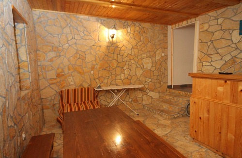 Poljana Apartment | Studio flat with terrace and sea view Poljana, Ugljan (AS-8419-c)