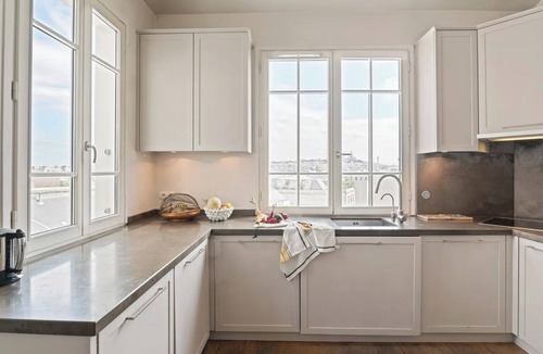L'Europe Apartment | Stunning panoramic views perched in the heights among Paris' rooftops