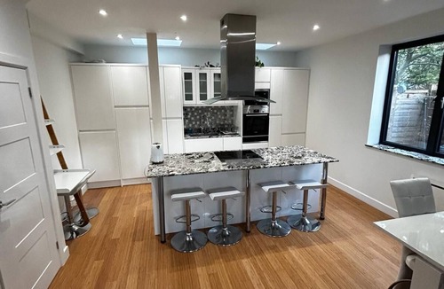 Brixton House | Stylish 3-Bed Home in Prime Location | Built 2021 -Great Transport Links