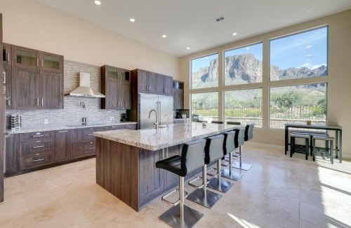 Apache Junction House | Superstition Mtn Estate! Luxe Pool & Rooftop Deck