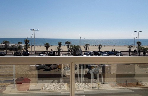Le Grand Large Apartment | T3 seafront terrace 4 people near downtown private parking
