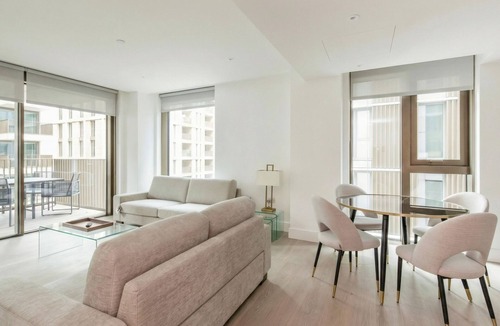 Rotherhithe Apartment | Terrific 2-bedroom apartment in London perfect for your stay