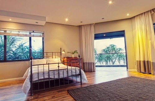 Umkomaas Villa | The Dunes .