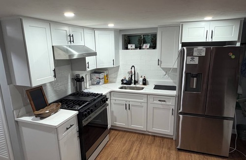 South Medford Apartment | Tranquil 3-bedroom apartment in enchanting Medford neighborhood