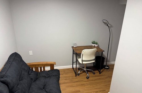 South Medford Apartment | Tranquil 3-bedroom apartment in enchanting Medford neighborhood