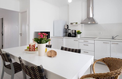 Santa Marinha Apartment | Vegan Top Floor Apartment- Porto and Douro Stunning Views