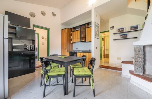Calasetta Villa | Villa Smeraldo | 450m to Le Saline Beach | Private Garden & Veranda | Sleeps 6