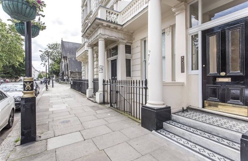 Churchill Apartment | Welcome to this unforgettable getaway in the heart of London's Westminster.