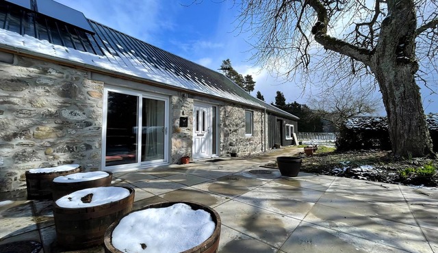 1 bedroom accommodation in Farr