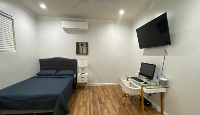 1 BR w/ Free Breakfast, Car & Airport Pickup