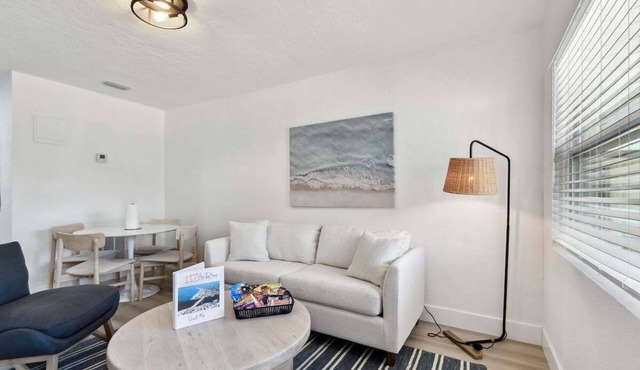 117 127th Ave E Unit 6