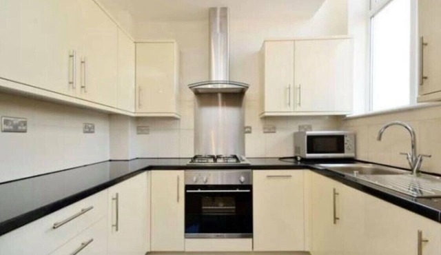 2 bed Apartment - Olympic park - Stratford - London