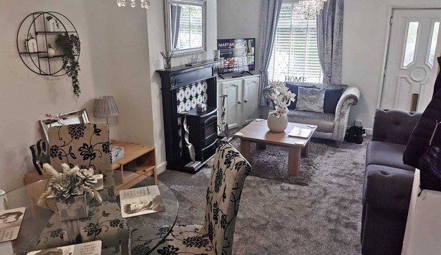 2-Bed House in Macclesfield Cheshire
