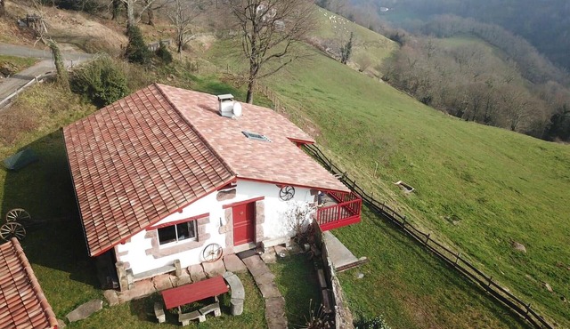 2 bedroom nice home in Bidarray