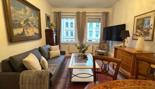 2 vintage Design apartments for up to 12 people