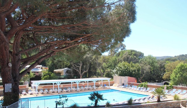 3 Bedroom Mobile Home Sleeps 6 - Pools - Garden