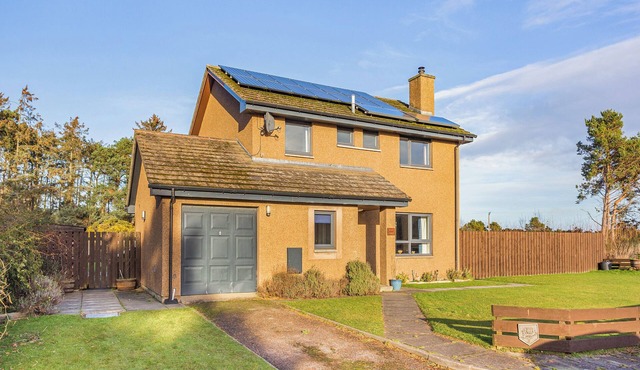 4 bedroom accommodation in Inverness