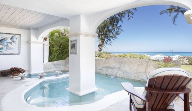 A beachfront apartment with a private plunge pool & direct access to the beach