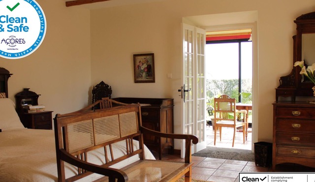 A comfortable, self-contained suite in a restored 19th-century vila (RRAL 980)