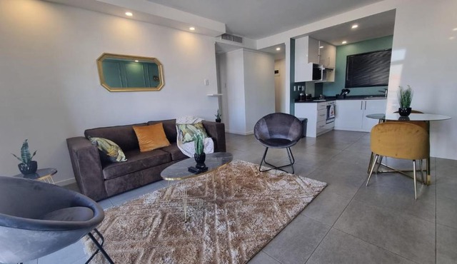 Accommodation Front - Prestigious 2 Sleeper Apartment with Harbour Views