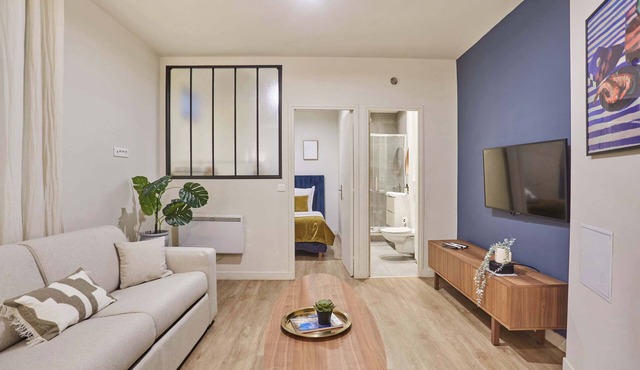 Apartment Exposition Center