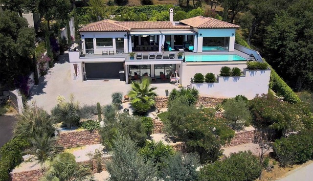 Architect's villa with Esterel mountain views